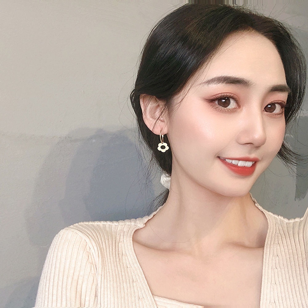 Khuyên Tai Dạng Vòng 2021 Hình Hoa Nhiều Màu Sắc Thời Trang Thanh Lịch Cho Nữ