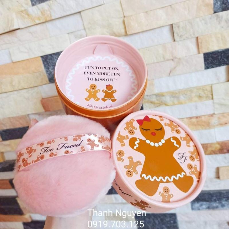 Phấn Phủ Bắt Sáng body Too Faced Gingerbread Sugar Kissable Body Shimmer Limited Edition 20g