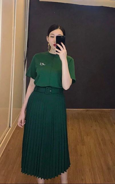 Chân váy xếp li kèm đai vuông hàng QC