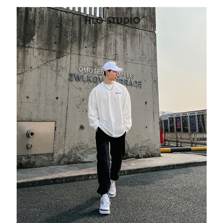 Áo nỉ cổ tròn AMBITION phong cách trẻ trung năng động, thiết kế hàn quốc đường phố