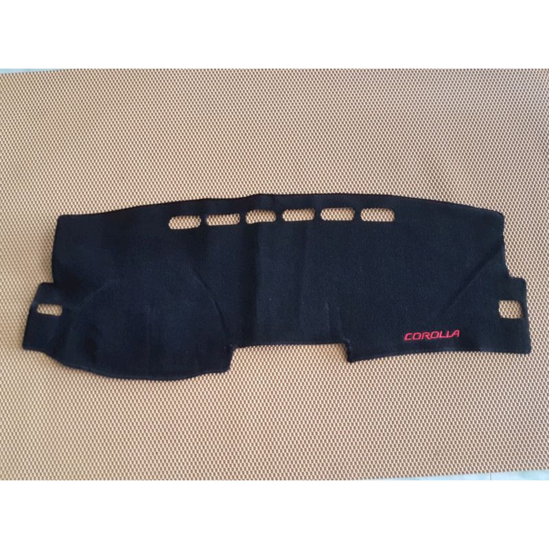 Thảm taplo nỉ xe Toyota Altis 2010