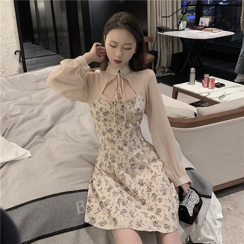 Đầm Ôm Hoa Nhí Cổ Choker Xinh Xinh