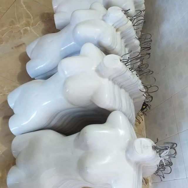 Máng nhựa