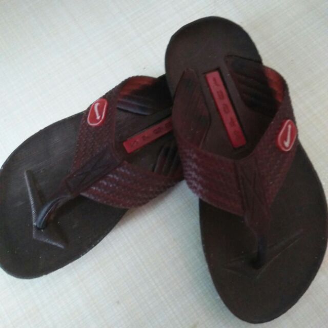 Dép nhựa bé trai size 25