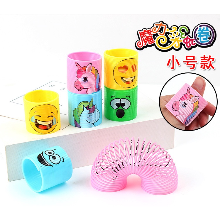 Vòng Lò Xo Tròn Màu Cầu Vồng Họa Tiết Kỳ Lân Dễ Thương 3.5 * 3.5cm