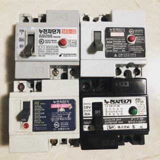 Aptomat chống giật 30A dòng rò 30mA lắp tổng