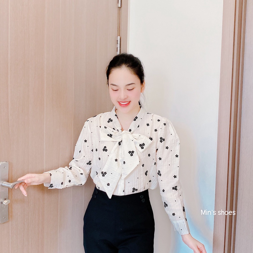 Min's Shoes - Áo Sơ Mi Nữ Hàng Thiết Kế Nơ Cổ Chấm Bi Hoa 3D Vân Nổi Áo 427