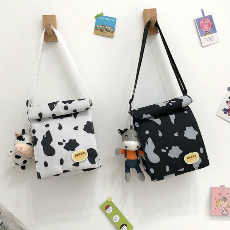 Túi Đeo Chéo Bằng Chất Liệu Vải Họa Tiết Bò Sữa Xinh Xắn Dành Cho Bạn Nữ | BigBuy360 - bigbuy360.vn