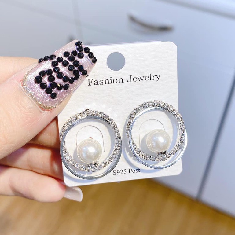 Bông Tai Nữ Cá Tính Đính Đá Cao Cấp Mang Phong Cách Hàn Quốc  - MS30621