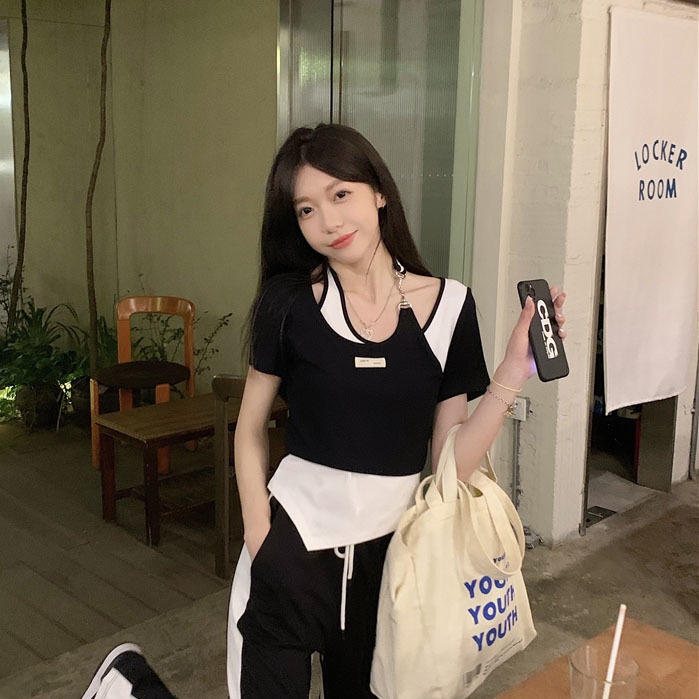 Áo croptop Tay Ngắn Thiết Kế Độc Đáo Cho Phái Nữ