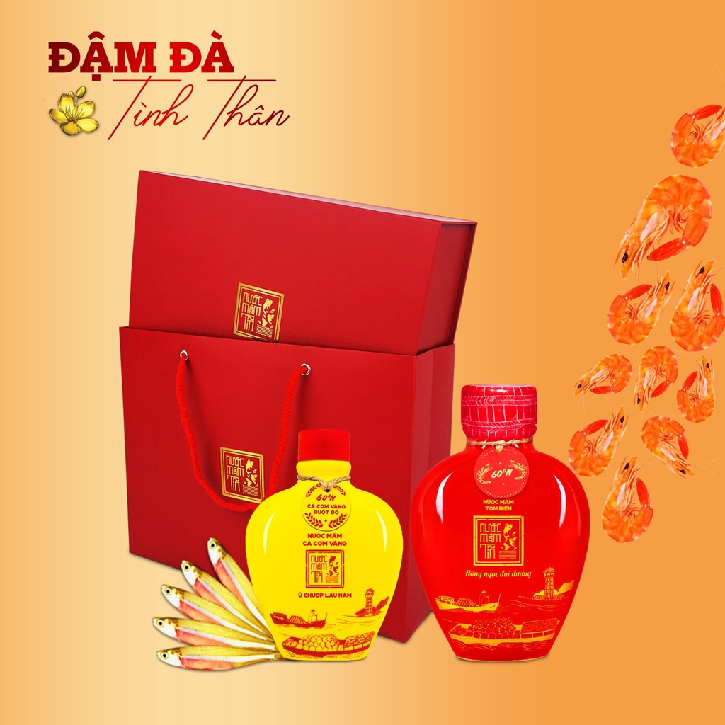 [Mua 1 tặng 1]Hộp Quà Đậm Đà Tình Thân 1 Nước Mắm Tĩn Tôm Biển 60N 500ml/Tĩn Và 1Tĩn Nước Mắm Tĩn Cá Cơm Vàng 250 ml/Tĩn