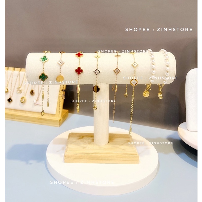 Kệ treo vòng tay , lắc… trang trí shop