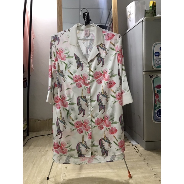 Đầm ngủ sơ mi hình cô gái và bánh donut lụa satin cao cấp quảng châu