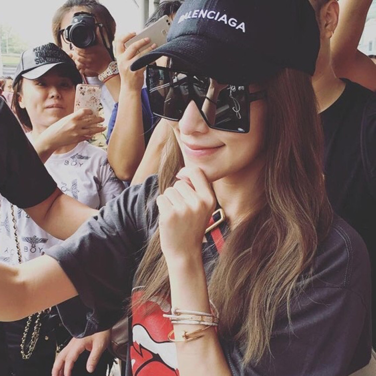 Kính Mát Thiết Kế Độc Đáo Thời Trang Dành Cho Nữ