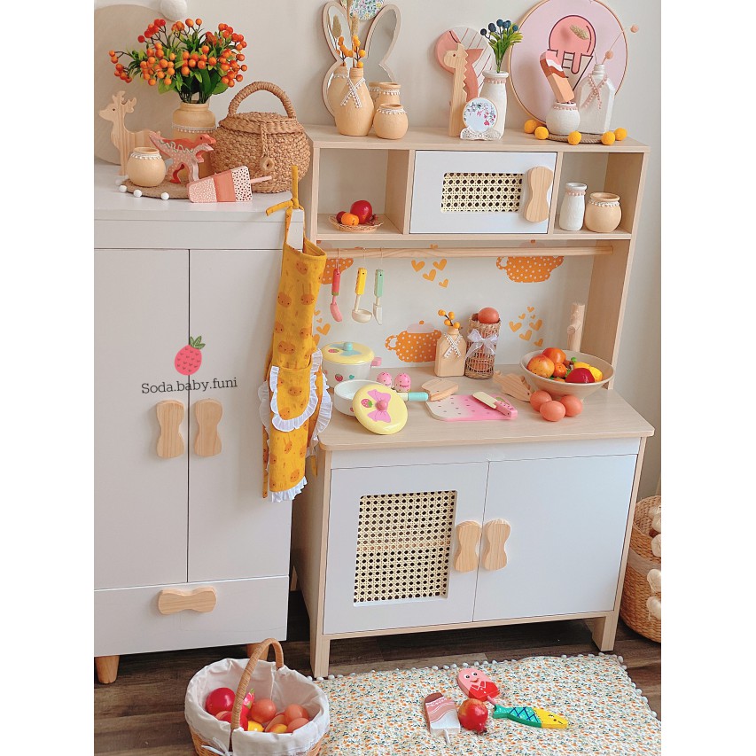 .. Tủ bếp đồ chơi gỗ cho bé, Playkitchen hàng thiết kế cao cấp màu gỗ ngang 70cm mã 002