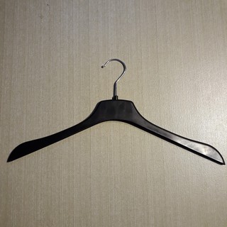 Bộ 50 Móc Treo Quần Áo Nhựa Đen Vai Dẹt Dùng Được Cả Nam Và Nữ