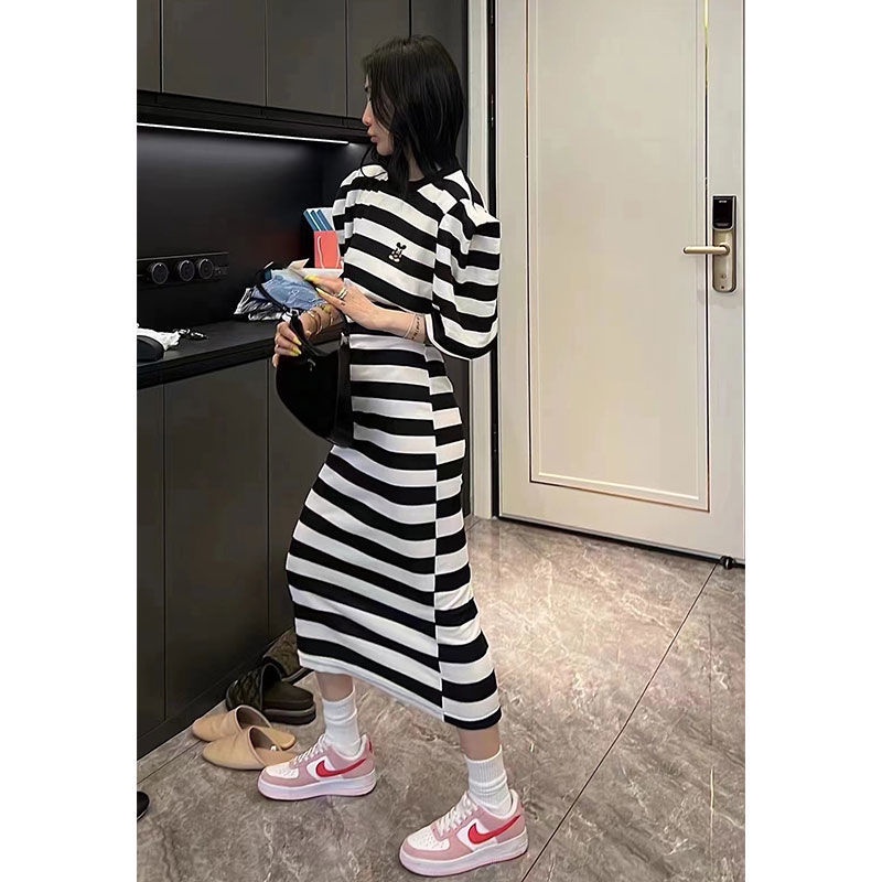 Cổ Phiếu Sẵn Sàng❤Ah F &amp; X Áo Thun Dài Tay Phồng Hở Vai Kẻ Sọc Phong Cách Hàn Quốc Thời Trang Mùa Hè 2022 Cho Nữ