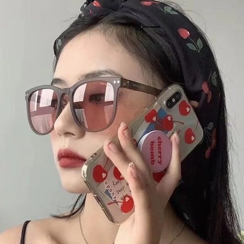 Kính mát gọng vuông phong cách hàn quốc thời trang