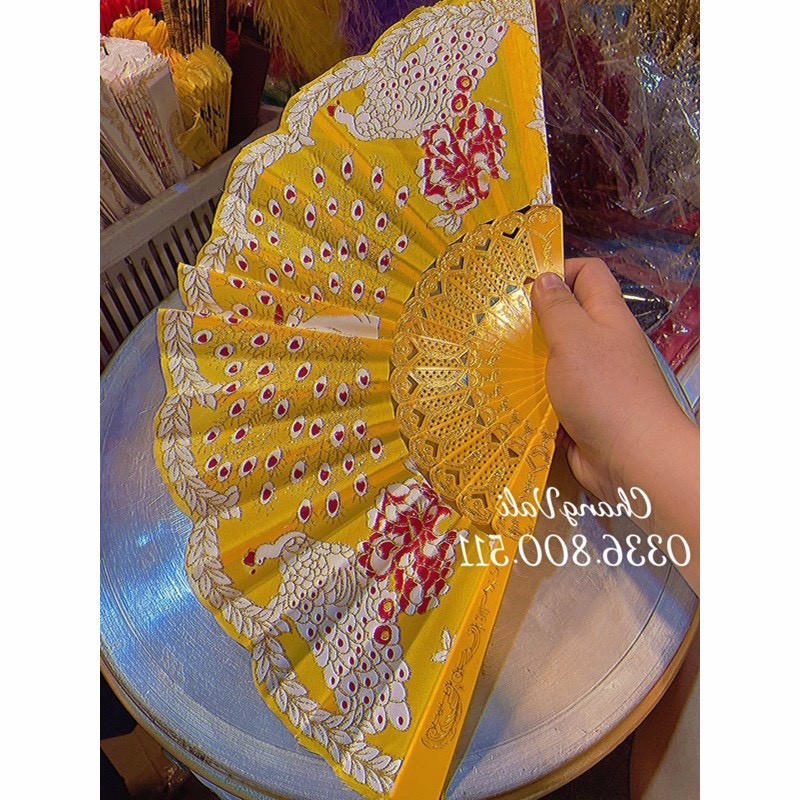 Quạt kim sa trang trí oản tài lộc