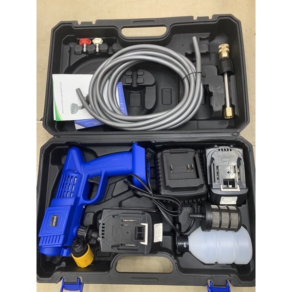 Máy rửa xe chạy pin Hitachi
