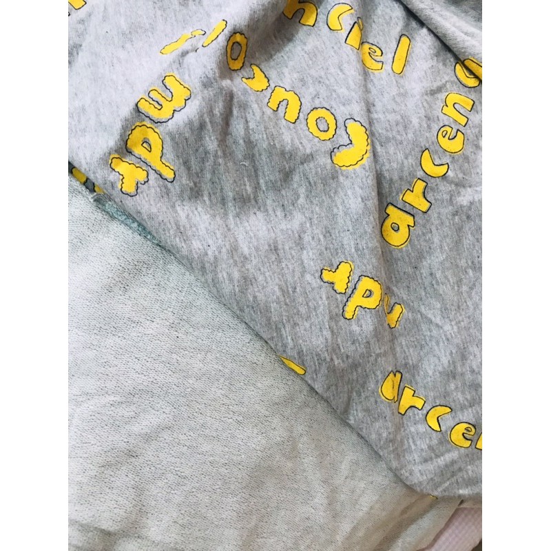 vải thun cotton da cá Hàn 2c hoạ tiết chữ