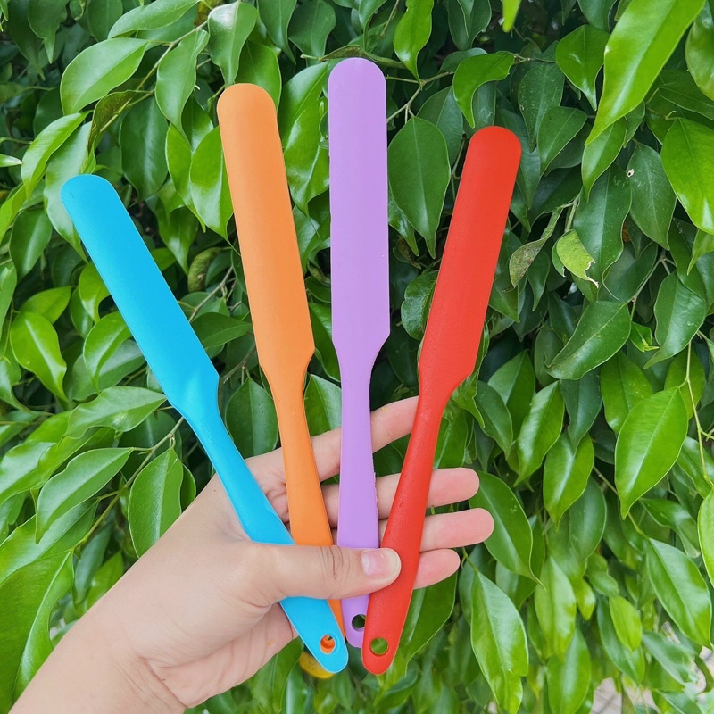 Que silicon quét sáp wax lông chống dính giúp lấy sáp wax dễ dàng,tiện lợi,dễ vệ sinh,sử dụng nhiều lần.tinastore29