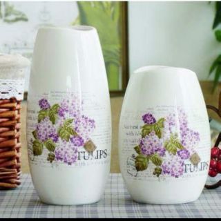 Bình sứ hoa tím