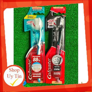 Bàn chải đánh răng Colgate Deep Clean hoặc Charcoat