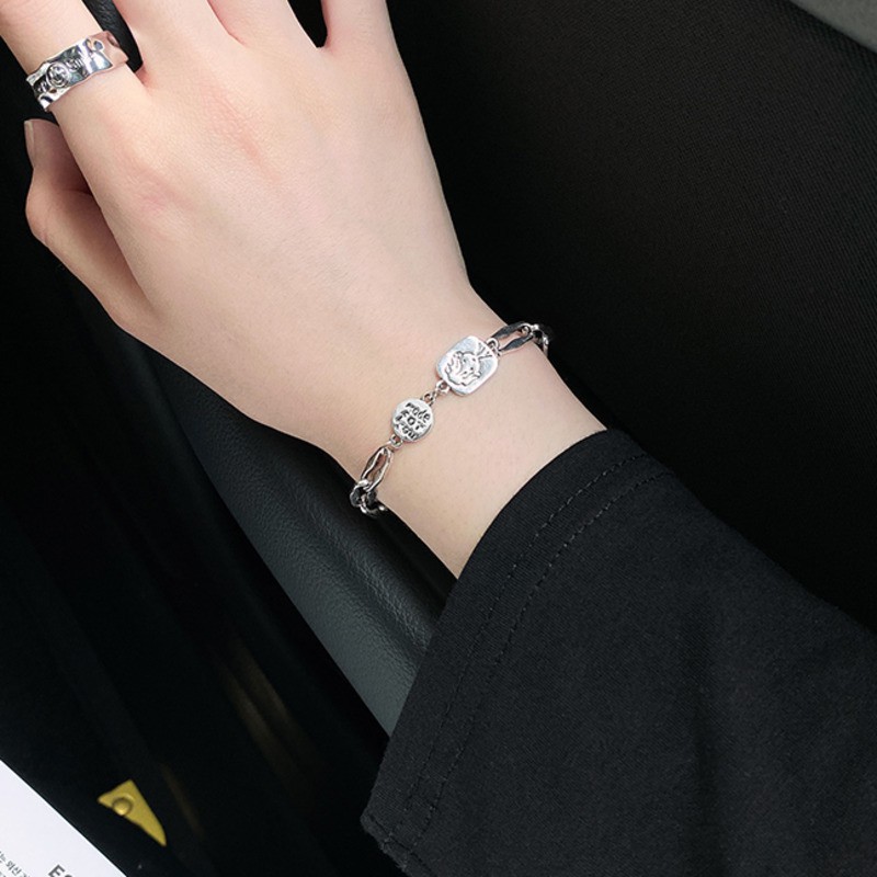 Vòng Tay Da Bò Phong Cách Hip Hop Retro Cá Tính