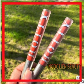 Son kem siêu lì , siêu dưỡng môi hotty
