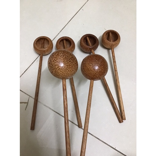 Gáo múc rượu , gáo dừa múc rượu