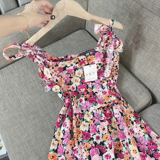 ĐẦM HOA CỘT NƠ VAI