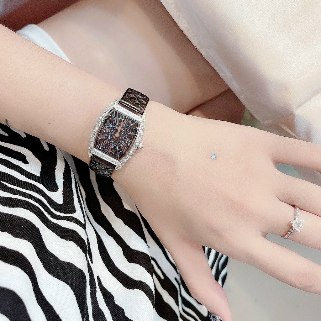 Set Đồng Hồ Davena Nữ D31630 Silver Với 3 Dây Da Authentic