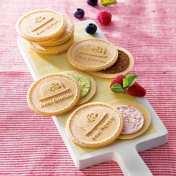 Bánh quy Kukkia cao cấp hộp bé 156gr