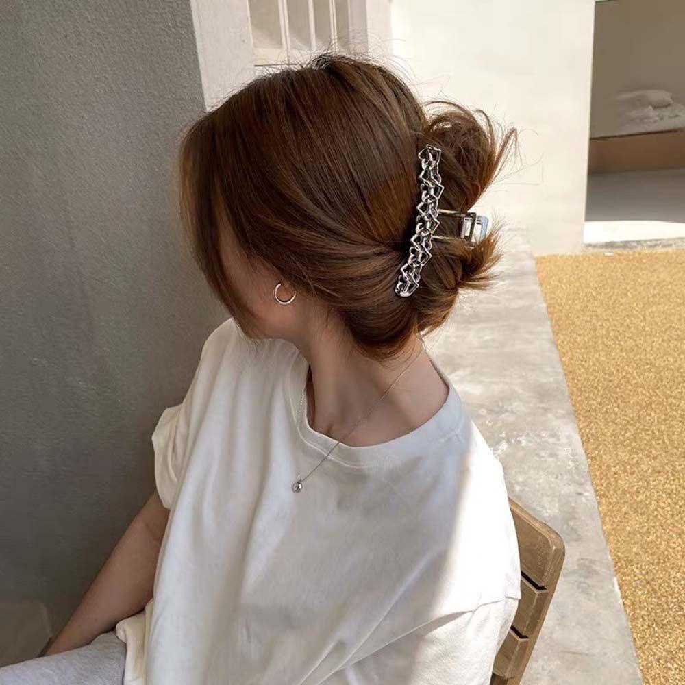 Kẹp Tóc Móng Vuốt Hình Trái Tim Rỗng Phong Cách Vintage Thanh Lịch Dành Cho Nữ Giá Đỡ