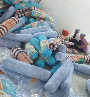 Gối ôm mẫu hoa,kẻ dài 110cm