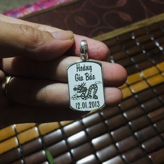 Mặt dây chuyền khắc tên
