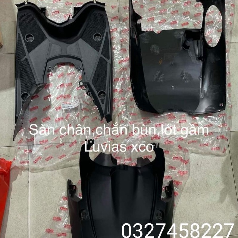 Nhựa nhám đen để chân, lót gầm, chắn bùn xe Luvias zin