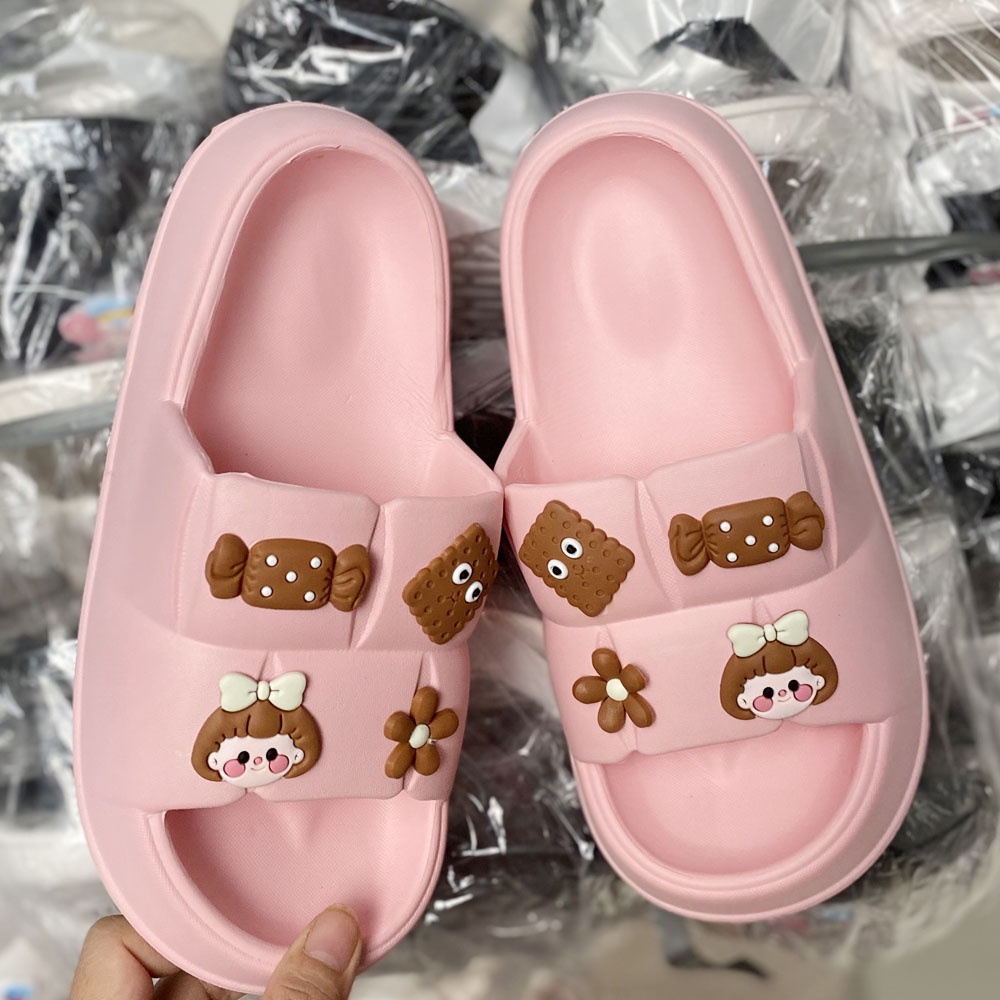 Dép quai ngang kèm sticker xinh xắn, siêu nhẹ, chất liệu xốp. hàng hot trend, siêu êm chân