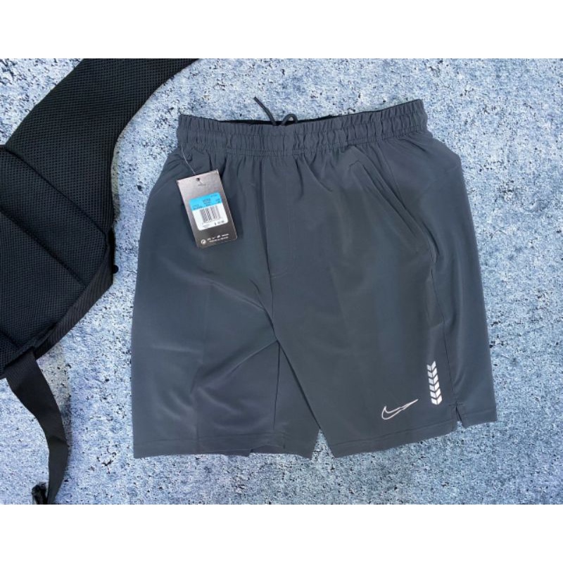 Quần short tập gym nam