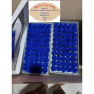 1 hộp hoa sáp