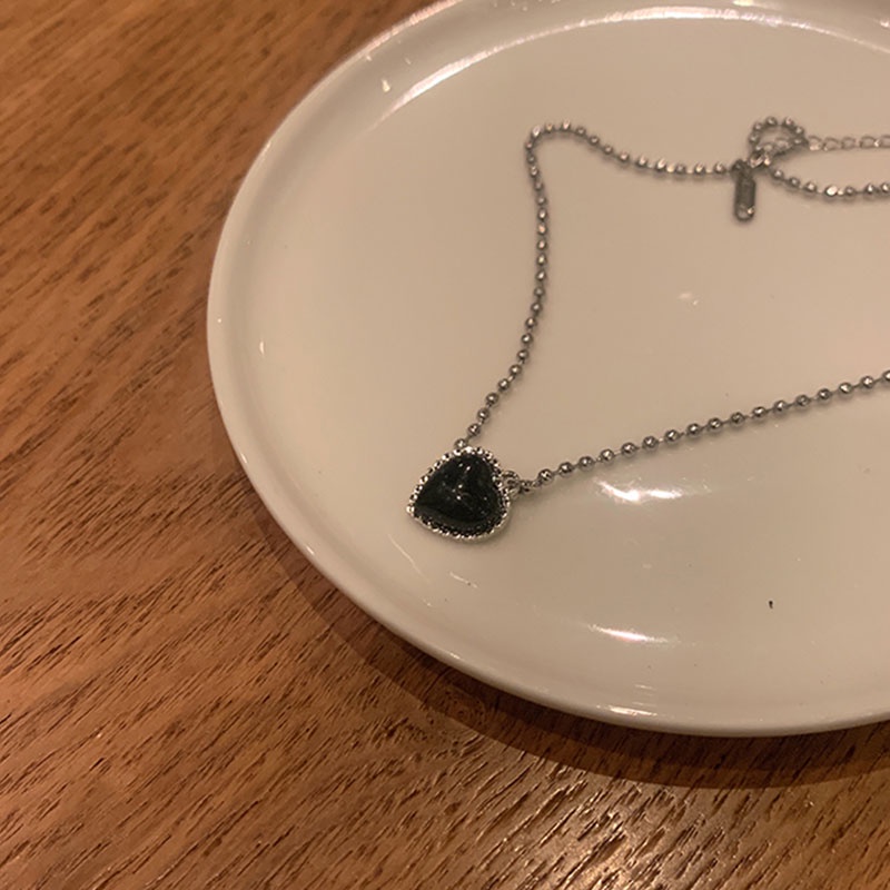 Dây chuyền chuỗi hạt mặt hình trái tim màu đen phong cách cổ điển dễ phối đồ thời trang dành cho nữ