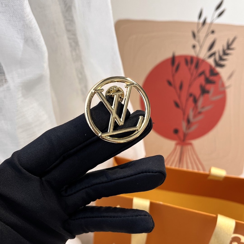 Ghim Cài Áo / Đồ Trang Trí / Đồ Trang Trí LV Khí Chất