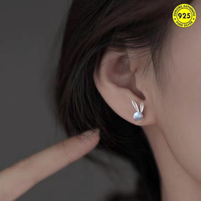 Khuyên tai hình thỏ đính đá mặt trăng may mắn cho nữ
