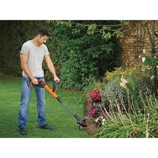 Máy cắt cỏ dùng pin Black&Decker STC1820EPCF-B1