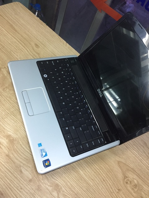 Laptop căn phòng Dell 1040 ram 4 ổ 120gb máy đẹp , zin tặng fui phụ kiện | BigBuy360 - bigbuy360.vn