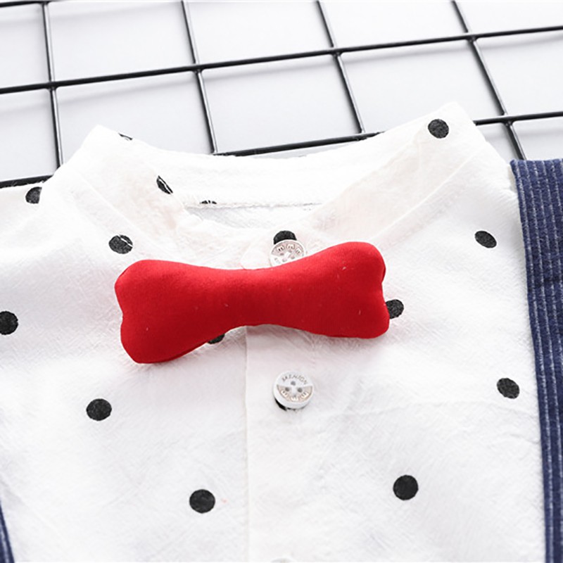 Bộ áo thun cộc tay in chấm bi + Quần short yếm cho bé