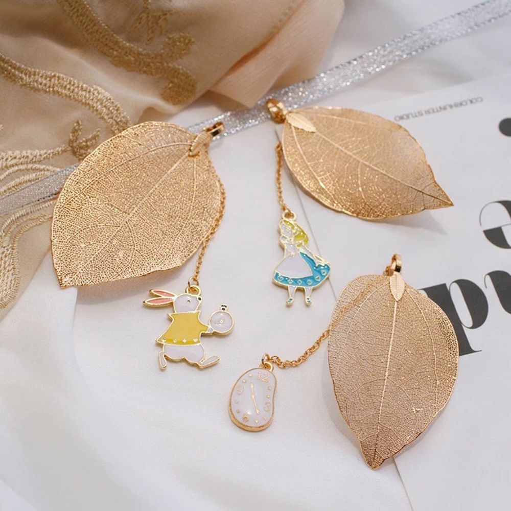 Dụng cụ đánh dấu trang sách bằng kim loại kiểu dáng sáng tạo