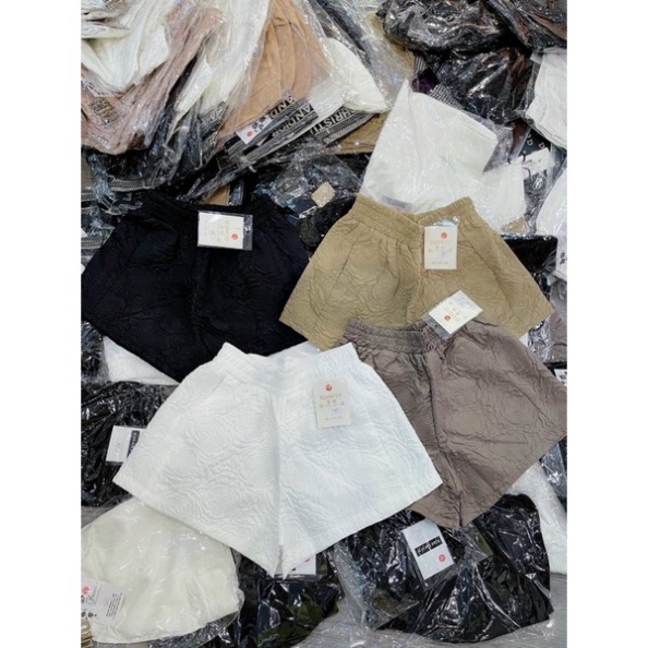 Quần short nữ hoa in nổi siêu hot mầu trắng, babydoll ulzzang mềm nội y xanh