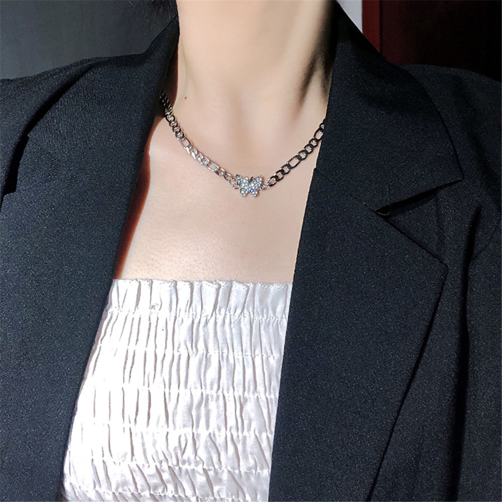 【COD】Dây chuyền đeo sát cổ hình bướm đính kim cương nhẹ mỏng sang trọng